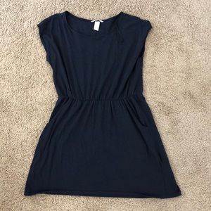 H&M jersey dress size M.  Has pockets